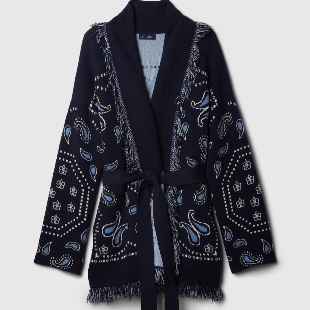 Gap oversized fringe cardigan. Analui Inspired